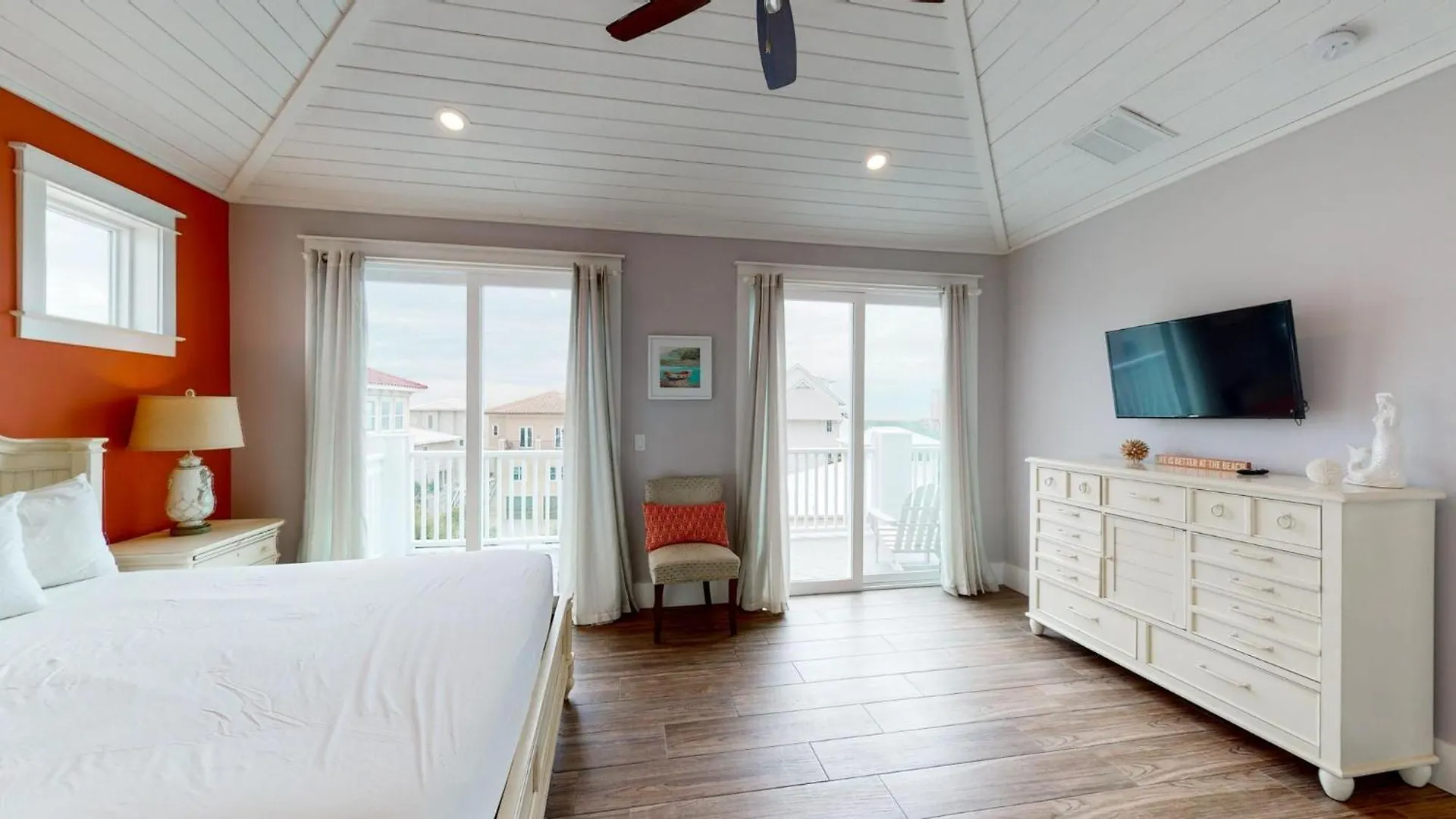 The Iorana Villa Destin 0*,  United States